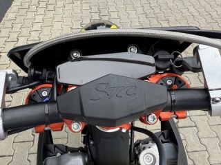 r15